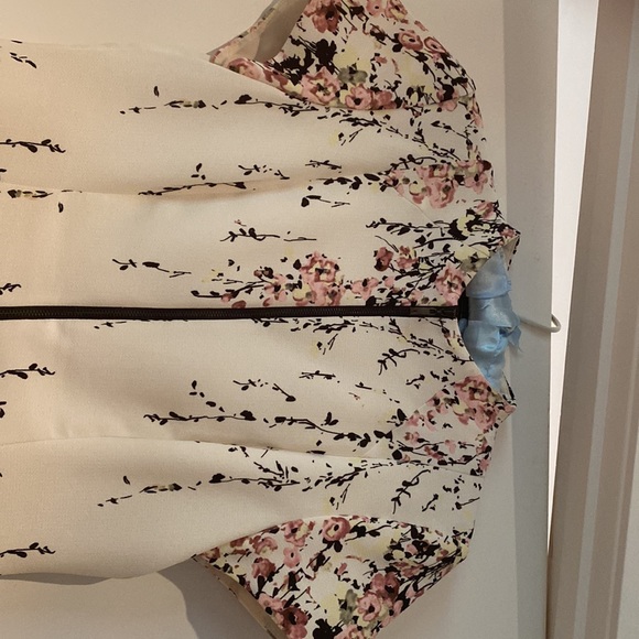 Cue OffWhite and Floral Zip Front Dress - Picture 2 of 7